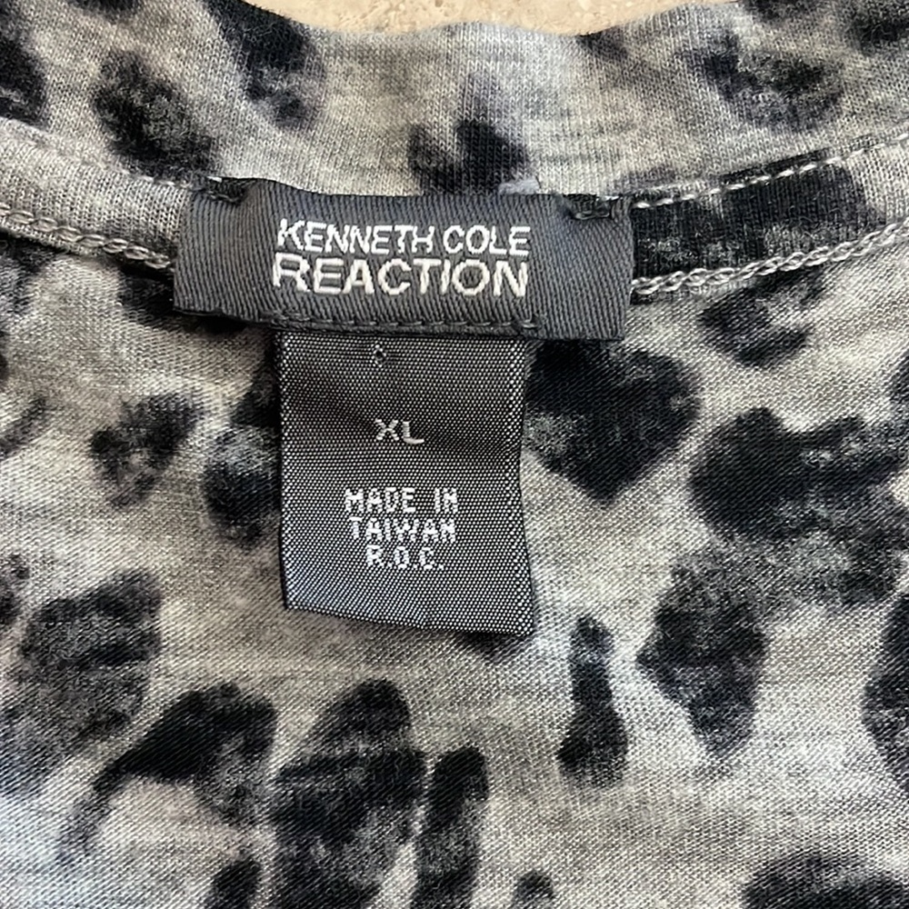 KENNETH COLE REACTION Top - Picture 7 of 10